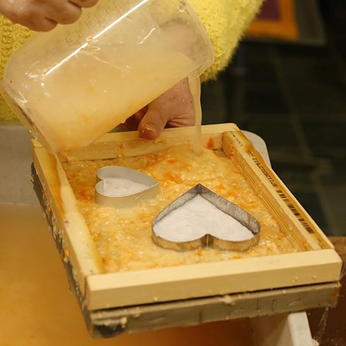 Atelier de fabrication de papier recyclé